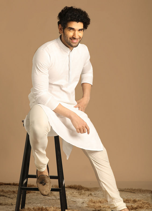 White kurta pajama for mens manyavar new arrivals